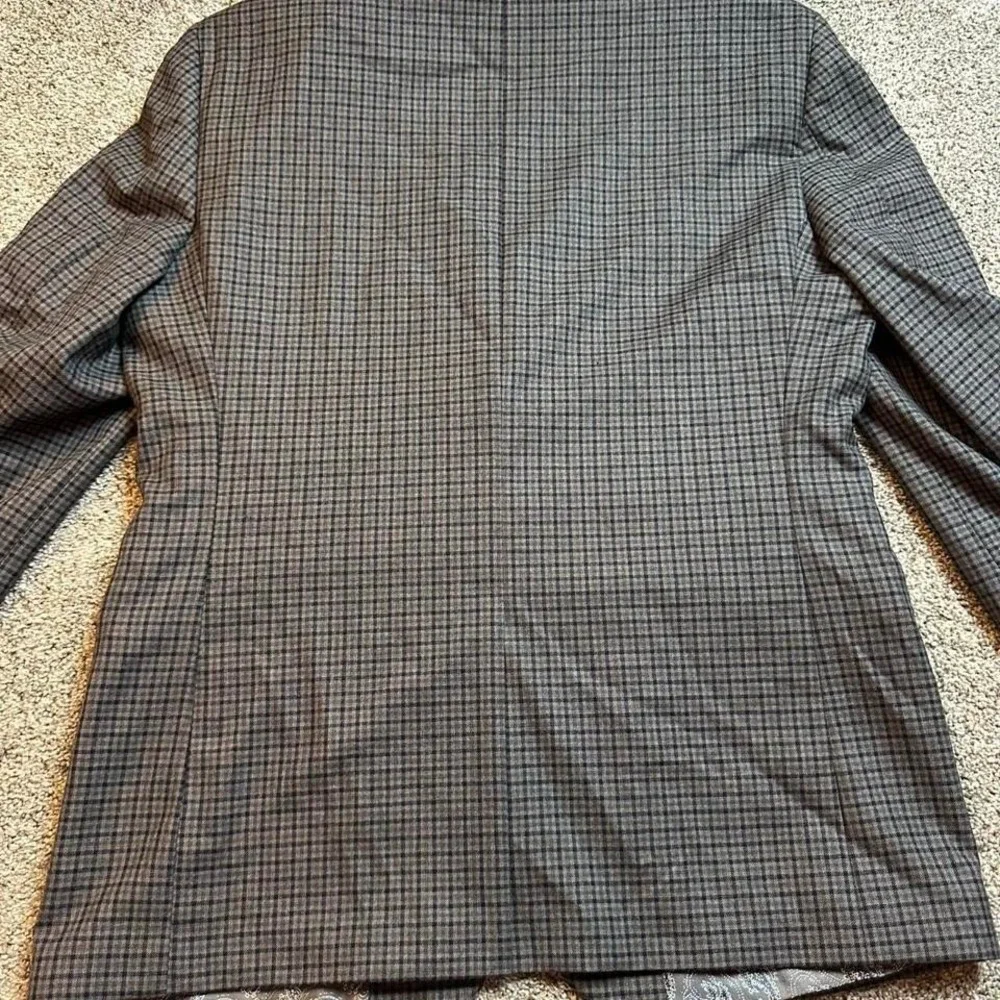 Turnbury gray checkered plaid 100% wool‎ blazer size 40S